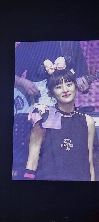 田小娟
Minnie
宋雨琦