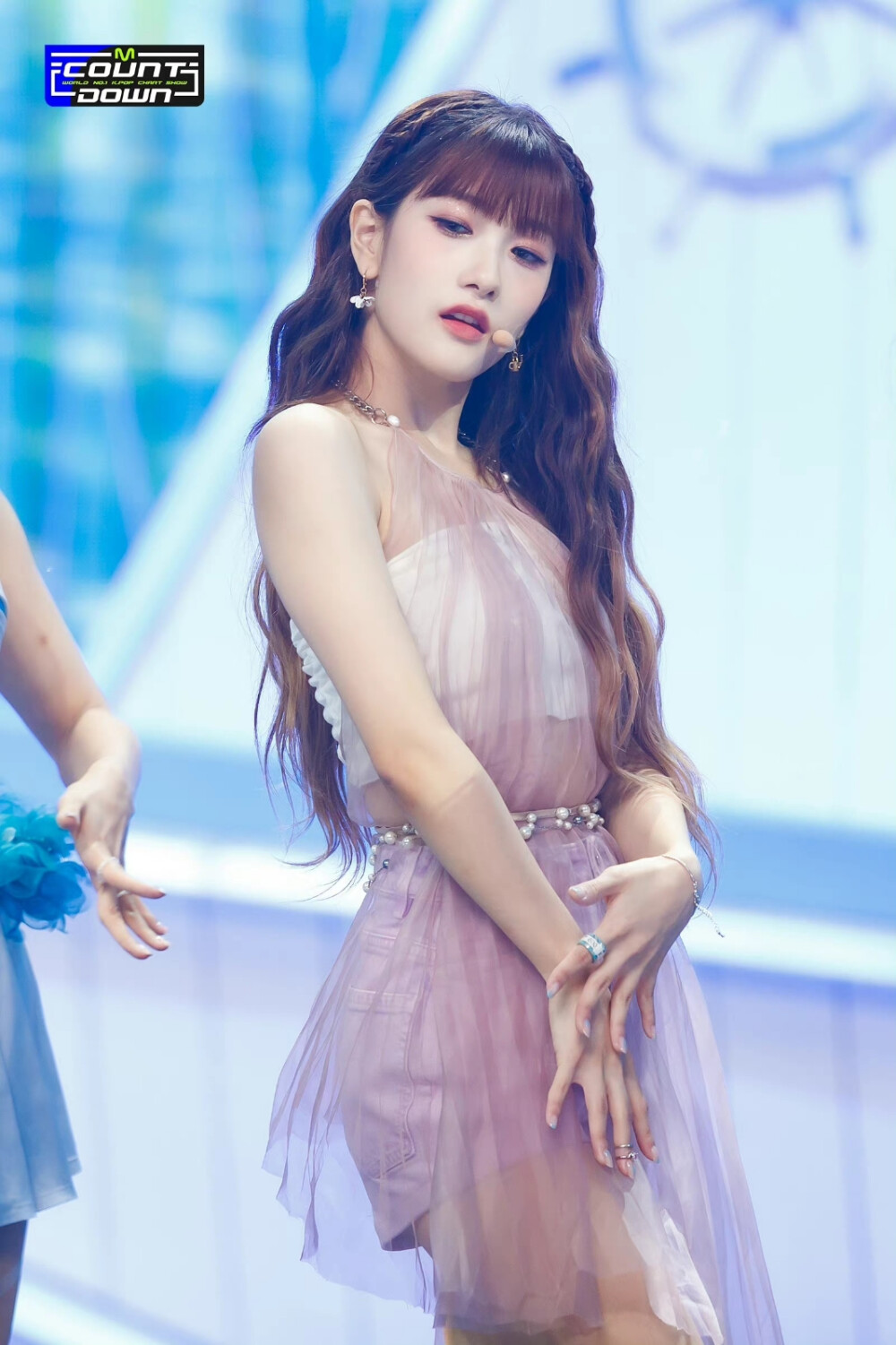 fromis_9