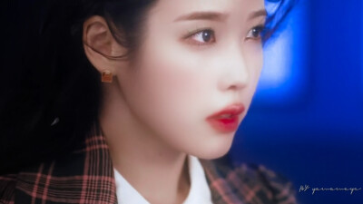 ◎李知恩 IU
◎橙光素材|女配
截自：IU《LILAC》