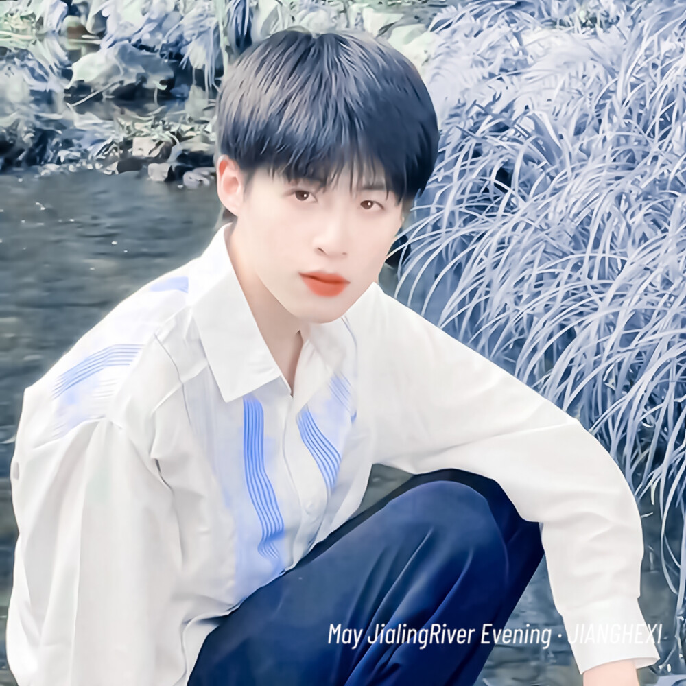 “我收藏了所有与你有关的东西，除了你”