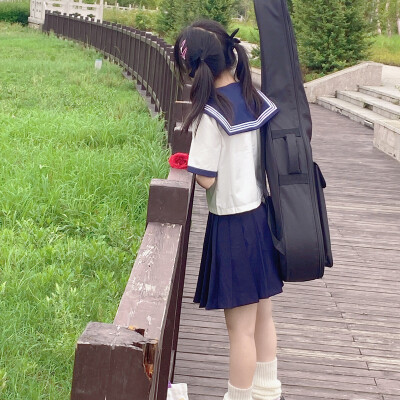 水手服