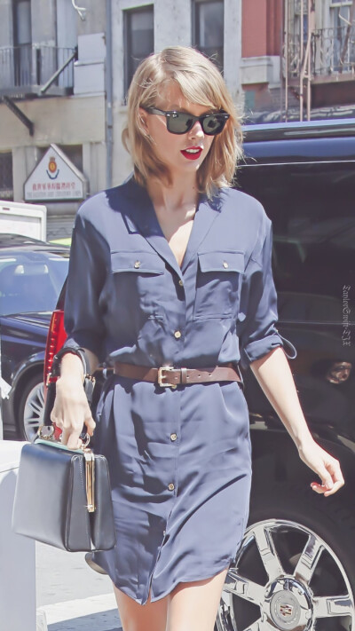 TaylorSwift