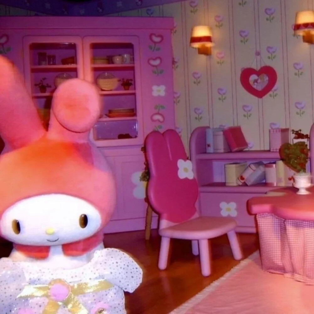 三丽鸥 封面 背景