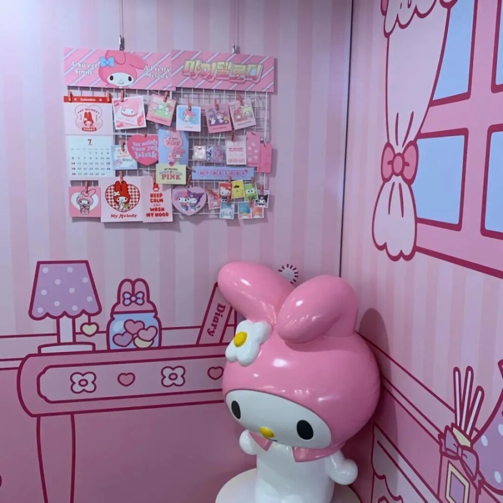 三丽鸥 封面 背景