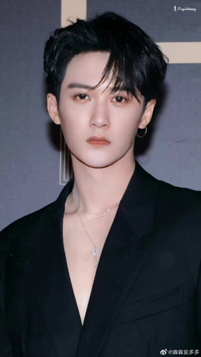 檀健次
帅哥头像
男神壁纸
明星写真
演员歌手