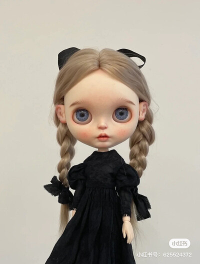 blythe黑白衣服配色