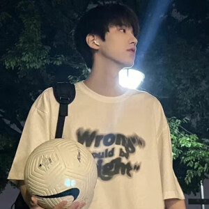 真人男生头像高清男头素质拿图