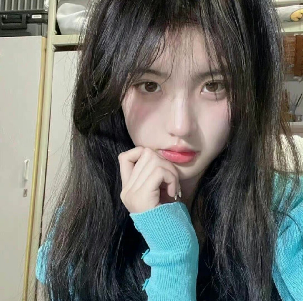 女头
欢迎关注微信公众号：壁纸头像班长