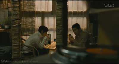 离群索居者不是野兽，便是神灵。