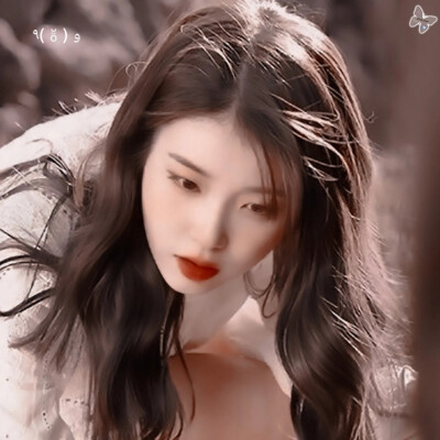 IU｜©溯爻