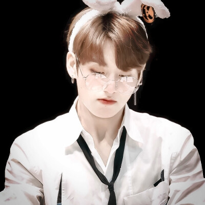 姐姐的专属小兔子
cr.BITBYBIT_JK‬