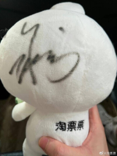 侵删#朱一龙（更多见专辑简介）