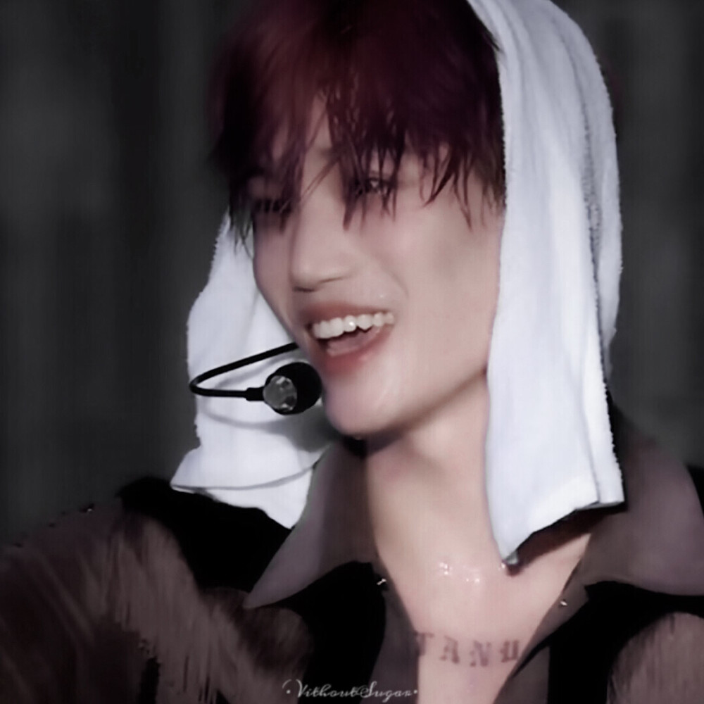 °金钟仁
孩子终于可以评论啦T_T