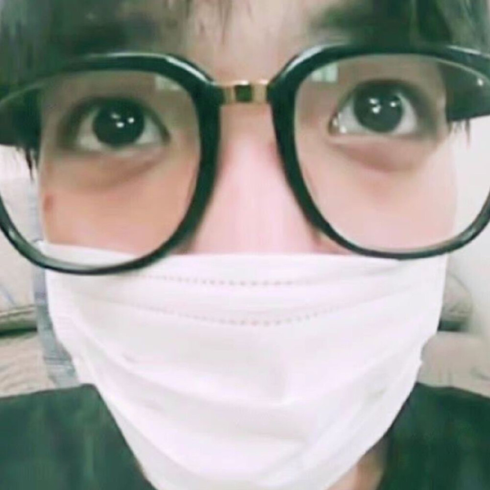 李泰容
