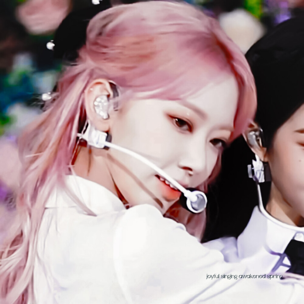 「张元英×宫脇咲良」
这对真的战地玫瑰，都2022了我还在嗑呜呜呜
原朴安冉