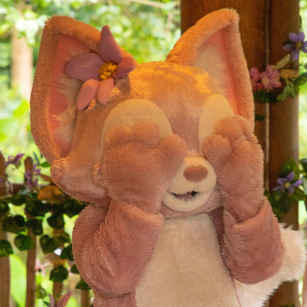 玲娜贝儿 微博@玲娜贝儿bot