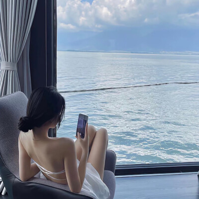  ᰔᩚ：很哇塞的高清女头像 ᰔᩚ
ʚ ：背景软萌纯欲淑女氛围ɞ
@小栀音 