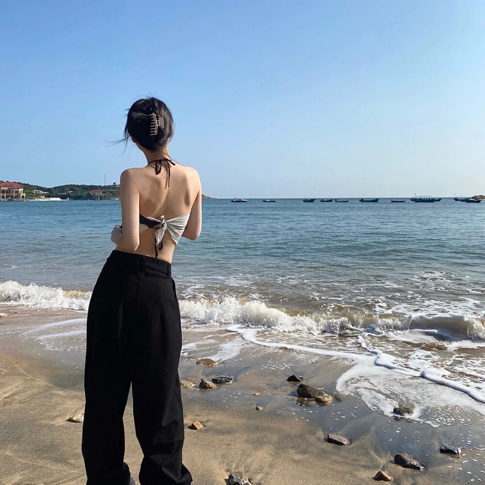  ᰔᩚ：很哇塞的高清女头像 ᰔᩚ
ʚ ：背景软萌纯欲淑女氛围ɞ
@小栀音 