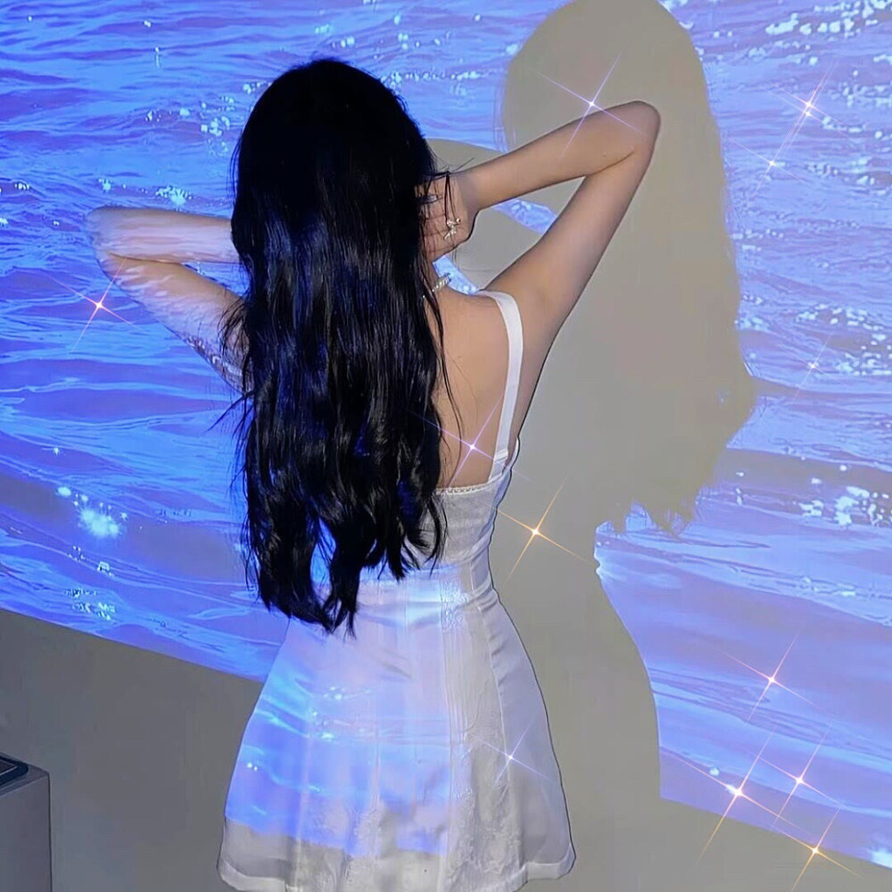  ᰔᩚ：很哇塞的高清女头像 ᰔᩚ
ʚ ：背景软萌纯欲淑女氛围ɞ
@小栀音 