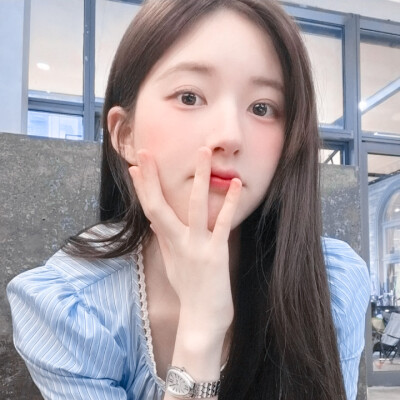 赵露思
（最近太喜欢星汉灿烂了 修了很多露思(｡>∀<｡)
还有没看星汉灿烂的宝吗？！ 快去看！！！