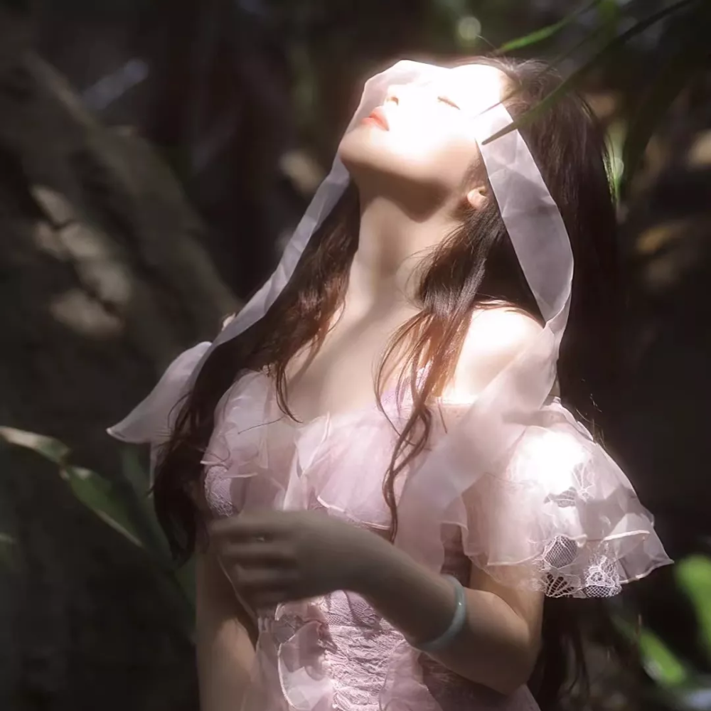 “循着光照的方向”
女生头像
侵权删