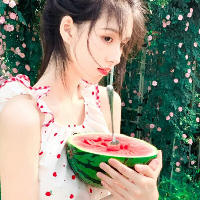 女生夏日头像