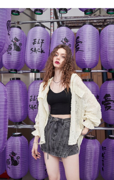 姿势参考半身，服装纹理