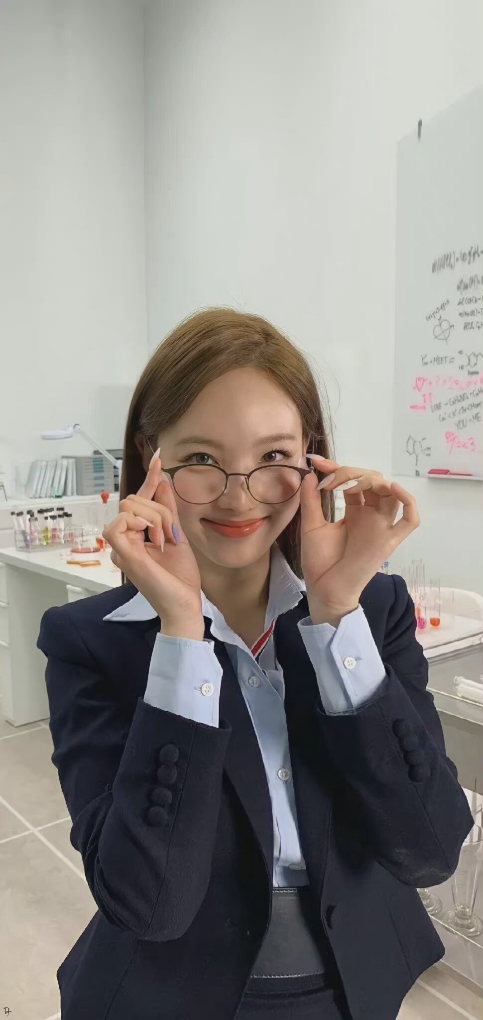 twice林娜琏nayeon好运壁纸