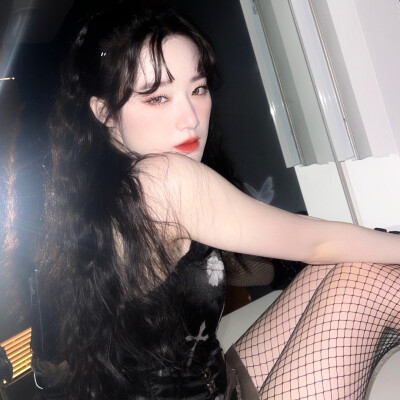 叶舒华*/* 无情者破情局。
白菜