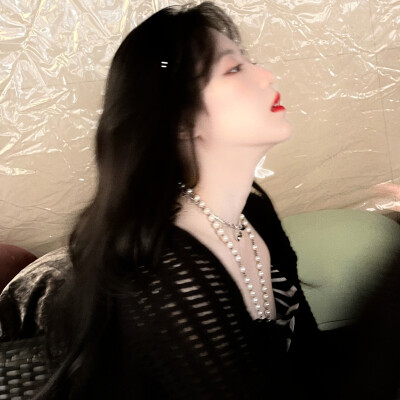 叶舒华*/* 无情者破情局。
白菜