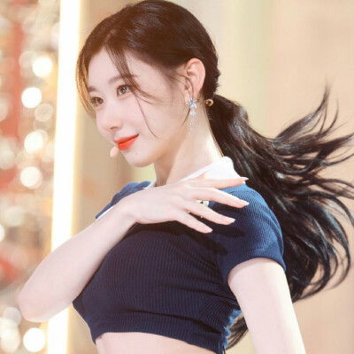 李彩领