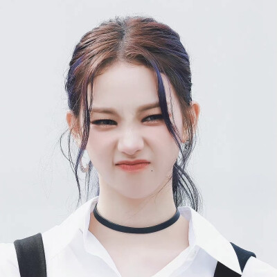 c：fruity0411
柳智敏站图可二改
单图收藏！