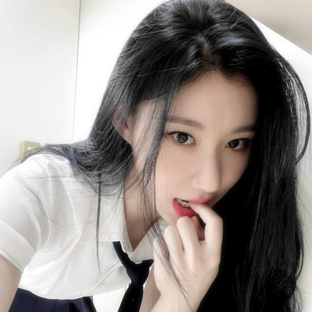 李彩领
