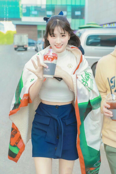 TWICE MOMO 平井桃