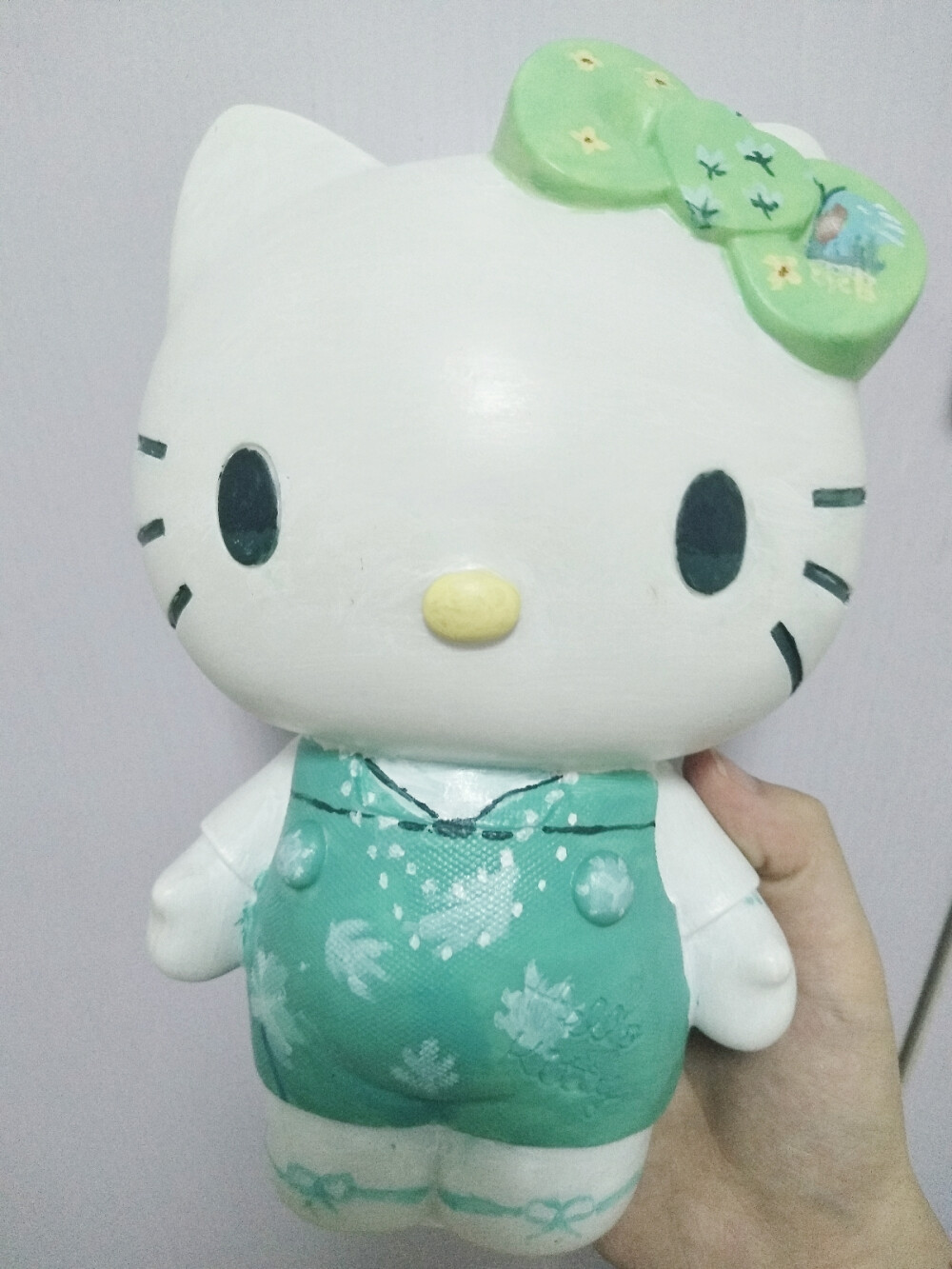 hello kitty石膏娃娃