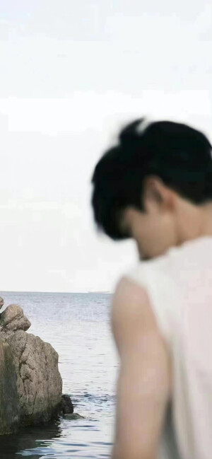 ：半句再见
                                           ⚪️