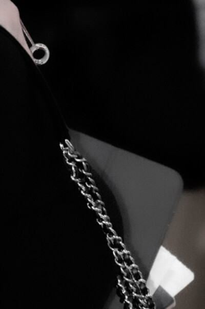 遇氢、Please eight 