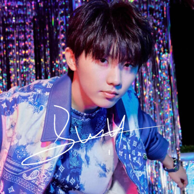 ᵀʰᵉʳᵉ ᵃʳᵉ ˢᵗᵃʳˢ ⁱⁿ ᵗʰᵉ ᵐᵒᵒⁿ ,ᴵ ʲᵘˢᵗ ʷᵃⁿᵗ ʸᵒᵘ.
月有众星，我只要你。