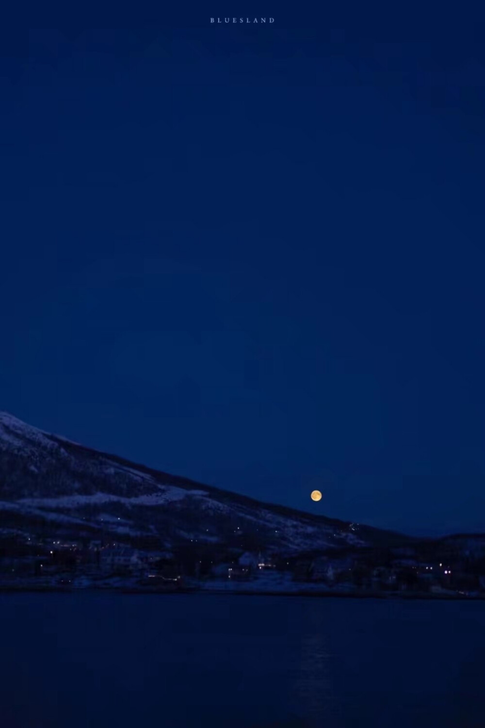 背景图||☆
“这个夜晚是星星和月亮的礼物”