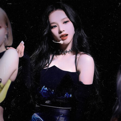 -柳智敏
原fruity0411