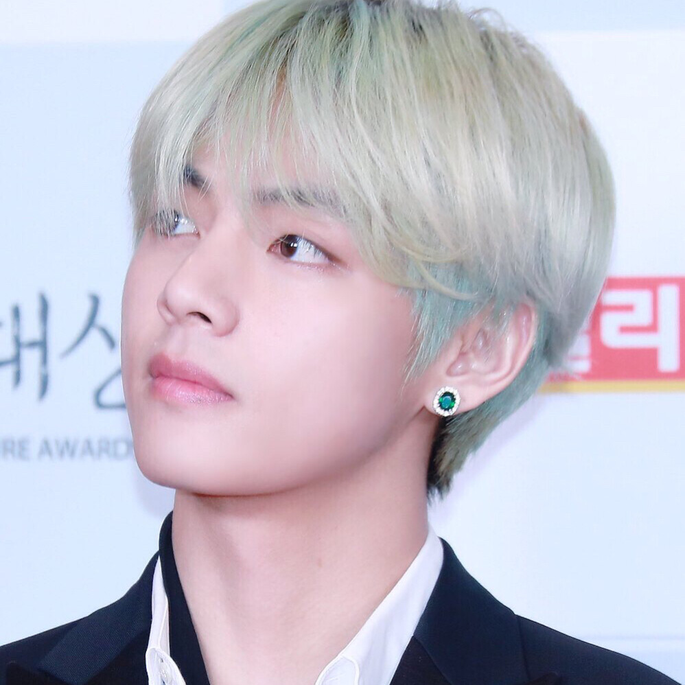 前五张bymyside_kookv，后两张不用注明