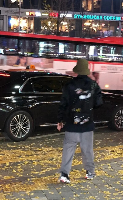JK。
