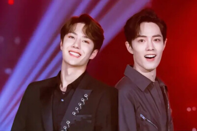 肖战，王一博。