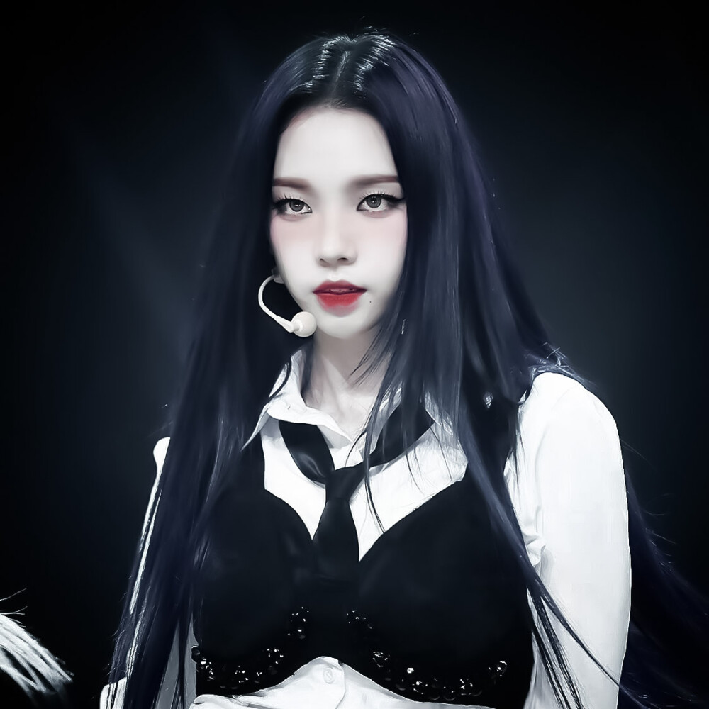 他的爱又在风生水起了