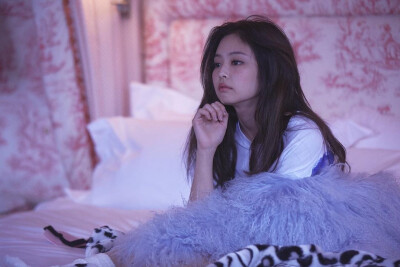 jennie solo