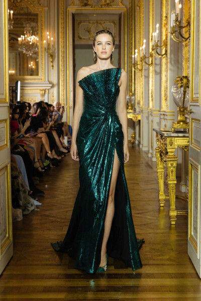 Tony Ward F/W 2022 Couture