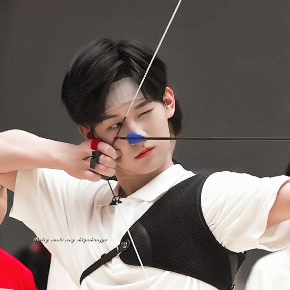 张真源
原dt酥莓桃酱
抱图dd收藏单图
二传注明诗遇上歌