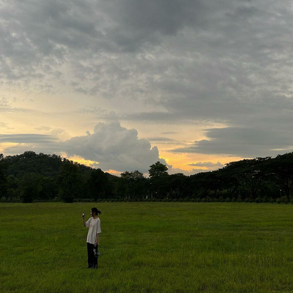 你要不要与我一同 去吹吹旷野的风
tontawan