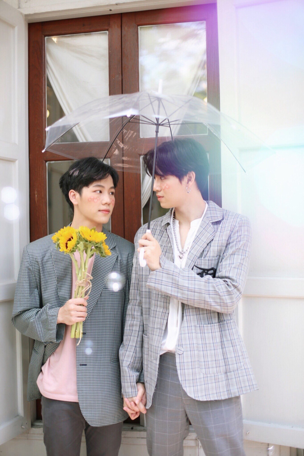 yinwar 黄立贤刘沃沃