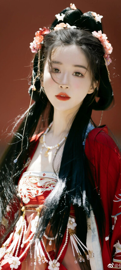 汉服
画中仙:@伍雅露lulu